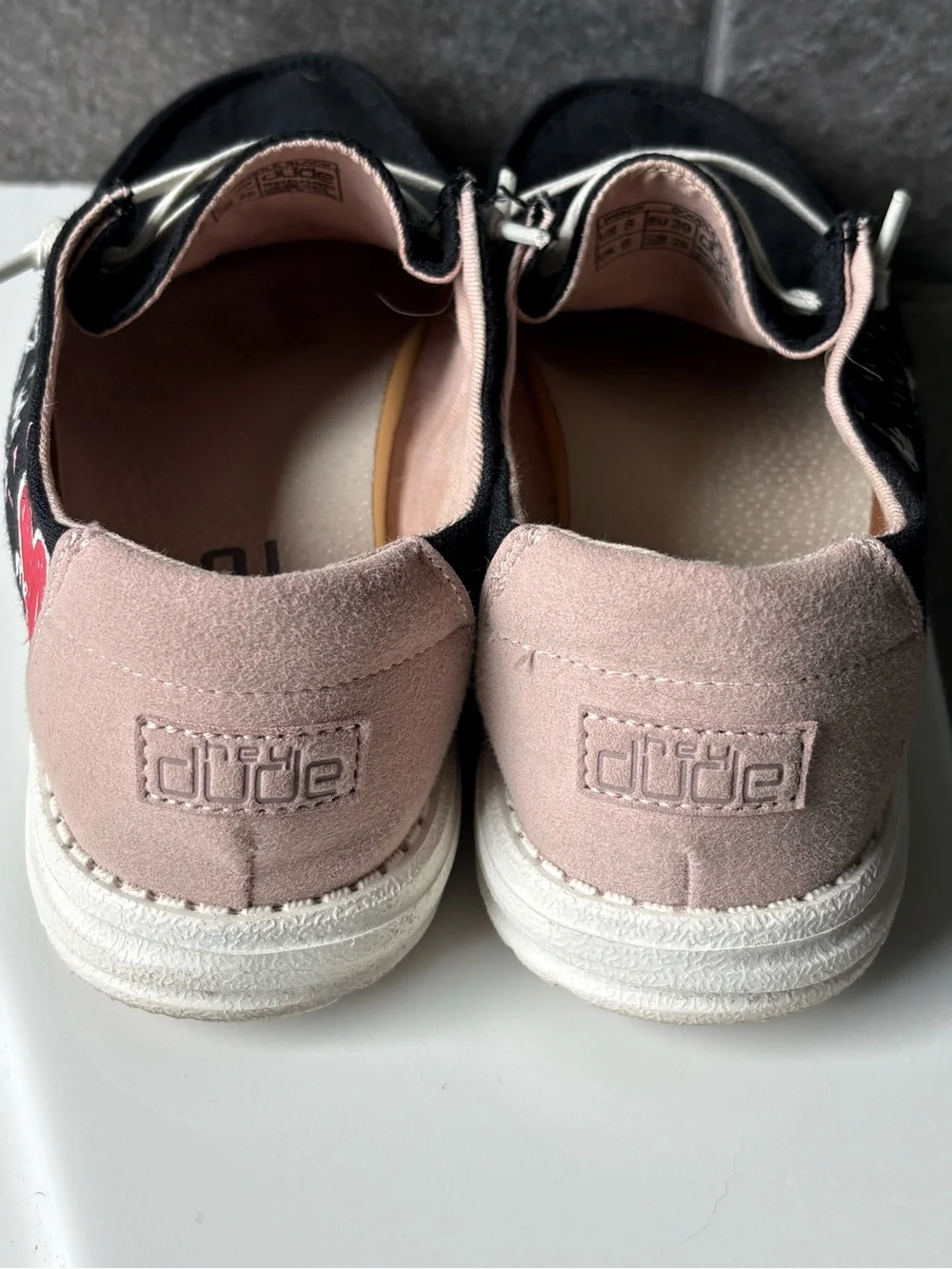 Hey Dude casual slip